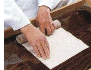 赤ちゃん筆の火のし、毛揉み